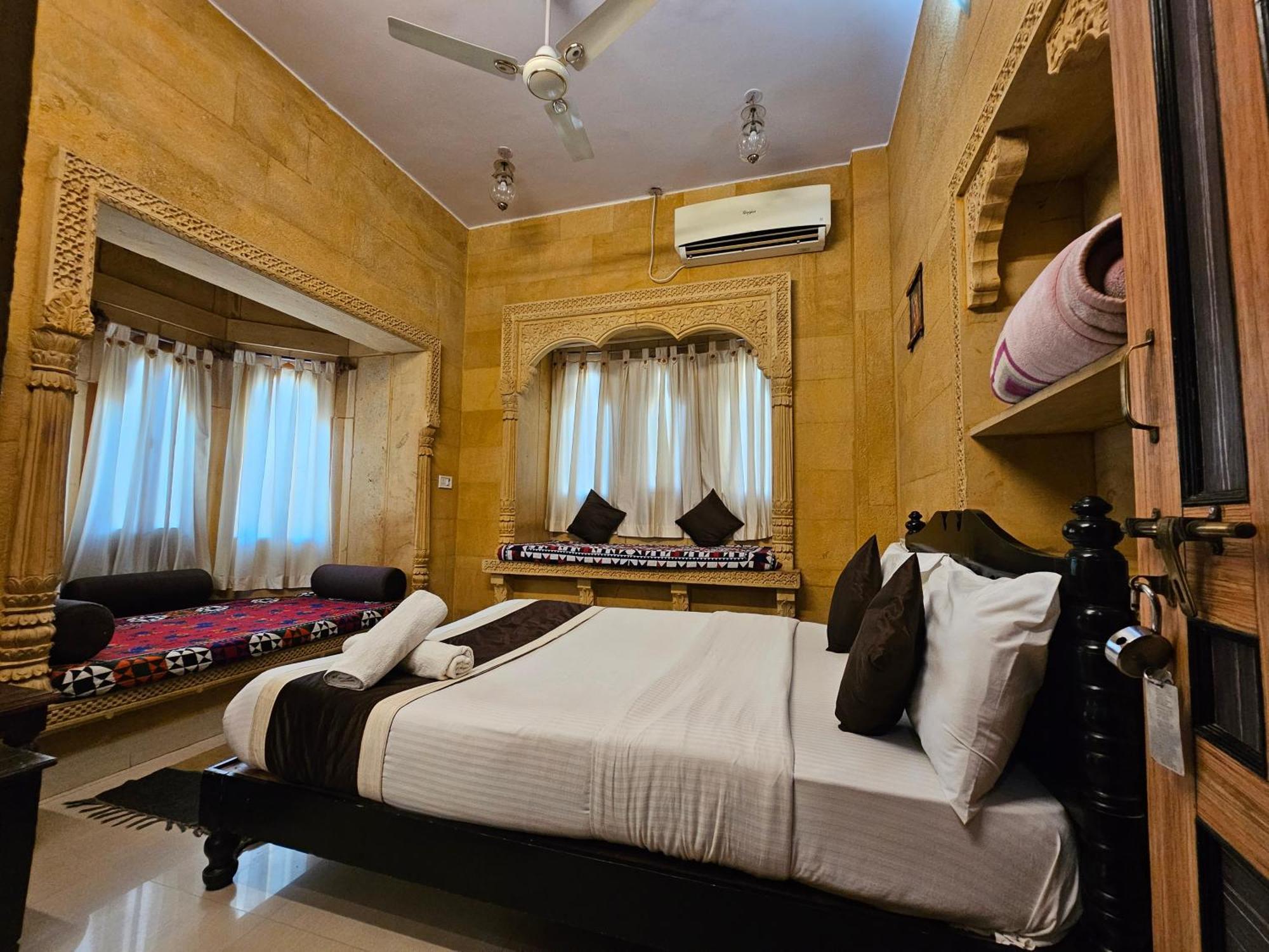 Hotel Royal Haveli Jaisalmer Exterior foto